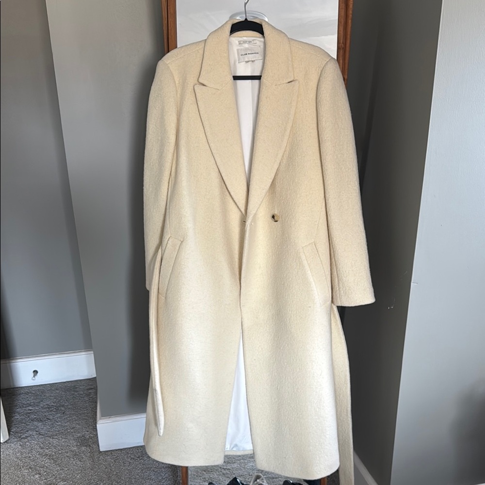 Club Monaco Cream Trench Coat with Classic Lapel